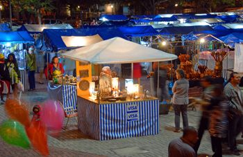 Feira de Artesanato na Praça dos Namorados